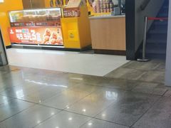-周黑鸭(北京南站七店)