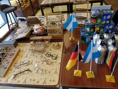 -肆兮眼镜·蔡司·徕卡战略合作店(大坪店)