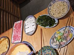 -洱火云南酸菜牛肉火锅(石景山当代商城店)