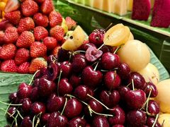 -雍容荟活帝王蟹活龙虾自助(苏宁旗舰店)