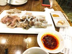 -清真·玛丽亚新疆菜主题餐厅(浙江中路店)