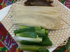 -闯关东东北农家菜(崂山石老人店)