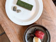 树屋餐桌-知亘茶食