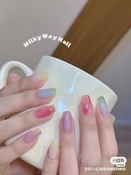 -安吉拉·纤纤玉指美甲美睫创意中心