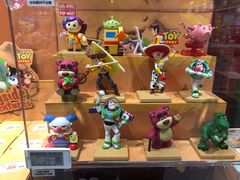 -泡泡玛特POPMART(龙湖亦庄天街店)