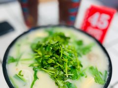 -肥汁米蘭香港米线(长宁来福士店)