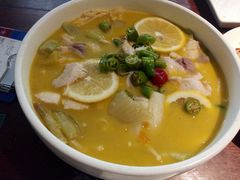 嫩嫩的柠檬鱼片-章吴记喜瑞餐厅(东东城店)