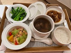 -臻儿屿月子会所(茶山店)