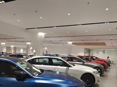 -北京京宝行宝马4S店(闵庄路店)