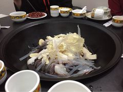 铁锅炖活鱼-铁锅炖活鱼