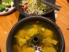 云海肴汽锅鸡-云海肴·汽锅鸡·云南菜(天山百盛优客店)