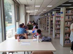 -石景山区图书馆(八角南路)