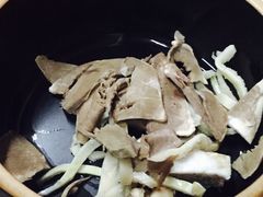 -金新羊杂馆·小龙虾