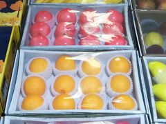 -上海龙吴水胜海发市场