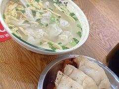 -黄阿姨锅贴大王(万航渡路店)