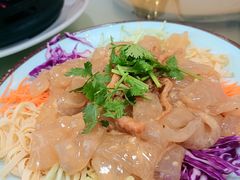 五彩拉皮-龙香居海鲜浑锅家常菜·特色驴肉