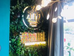 -ZING COFFEE 镜咖啡