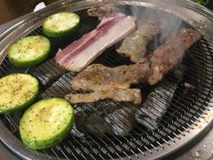 -围炉肉舍丹东海鲜烤肉·烤活鳗(步行街店)