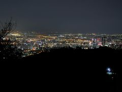 -鬼笑石后山停车场