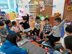 -抱抱熊托育中心(大悦城店)