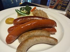-LENBACH兰巴赫西餐啤酒坊(大连东港店)