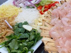 -官塘陈记鱼生·潮汕砂锅粥·牛肉火锅(潮枫路总店)