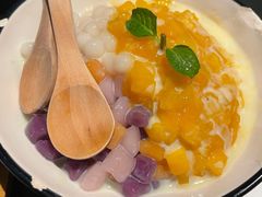 芒果雪花冰-老头儿油爆虾·1987杭州烟火味(湖滨银泰in77D区店)