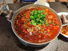 -万重锦·人文川菜馆(骡马市店)