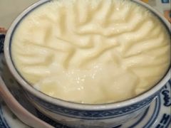 -广信牛奶甜品世家(台东店)