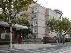 -上海市长阳实验学校