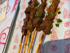 -肥肥虾庄·金牌油焖大虾(汉街SKP店)