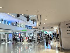 -LuOne凯德晶萃广场(徐家汇路店)