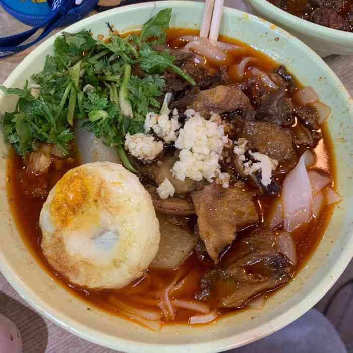 芳芳牛杂(大成路总店)-"他家的牛杂还蛮对我胃口的,属于那种红油辣.