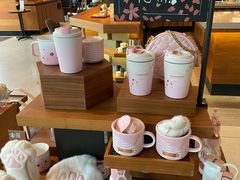 零售区-星巴克臻选(广州二沙岛文立方店)