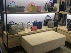 -BeLLE 百丽(凯德闵行商业中心店)