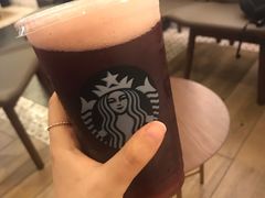 冰摇红莓黑加仑茶-星巴克臻选(广州沙面店)