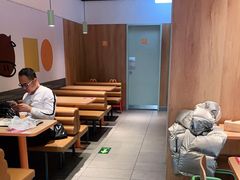 -麦当劳(玉桥中路店)