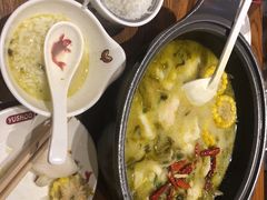 -渝是乎酸菜鱼·川渝小炒(新世界百货望京店)
