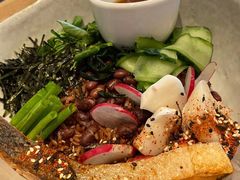 煎三文鱼腌蘑菇和风碗-wagas(暖山店)