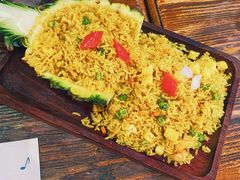 菠萝炒饭-胡桃里音乐酒馆(白云五号T5 MALL店)