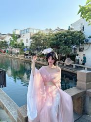 -一揽芳华汉服旗袍体验馆(拙政园店)