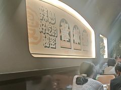 -曼听小寨海鲜烧烤·大连辣炒大王(盖州街店)