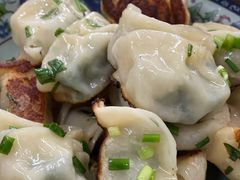 鲜肉煎饺-无名氏宵夜小摊(祝家三姐妹馄饨店)