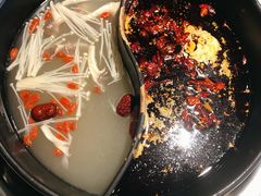 鸳鸯锅-钢管厂五区小郡肝串串香(南山店)