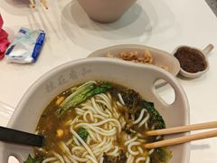 -桂在香知桂林米粉(南岗松雷店)