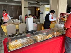 -鹏城人家海鲜酒家·23年老字号(较场尾店)