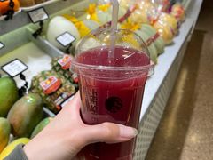 满满一杯纯石榴汁-每日新鲜水果吧(黄浦来福士店)