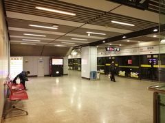 大堂-麦当劳(轻轨曹杨路店)