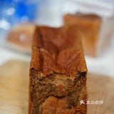 花生酱碱水海盐卷两个盐卷的纹路极其漂亮,层次也特别好