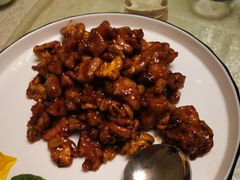 酱爆桃仁鸡丁-萃華楼(王府井店)
